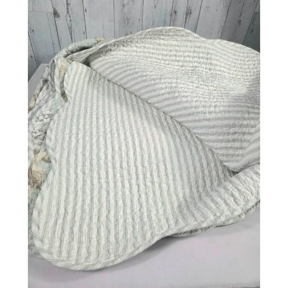 Raymond Waites Floral Quilted Comforter Full/Queen